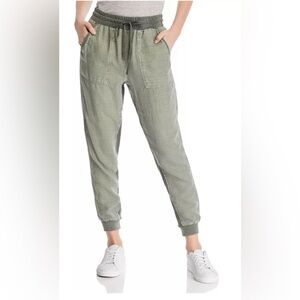 NWT Splendid Sage/Olive Green Lightweight Joggers